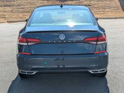 Used 2020 Volkswagen Passat 2.0T R-Line image 5