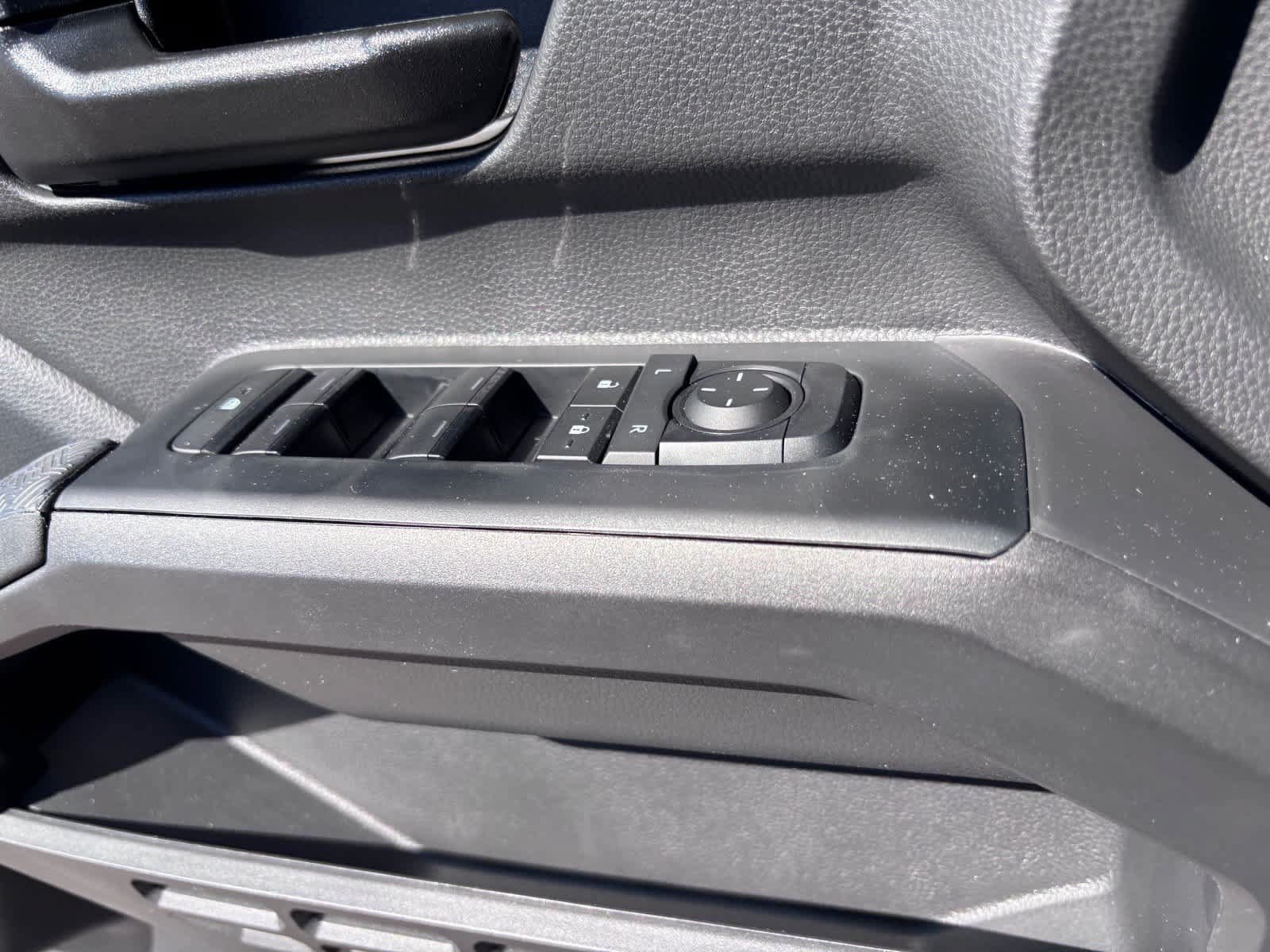 Used 2026 Toyota Tacoma SR5 AWD/4WD image 14