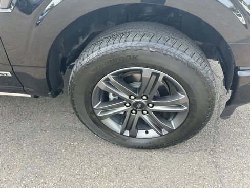 Used 2023 Ford F150 Lariat w/ Equipment Group 502A High image 31