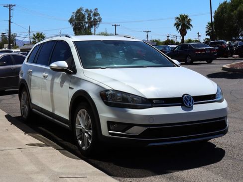 Used 2019 Volkswagen Golf Alltrack S AWD/4WD image 14