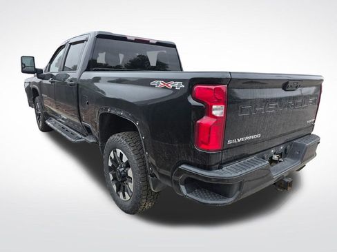 Used 2020 Chevrolet Silverado 2500 Custom w/ Custom Value Package AWD/4WD image 9