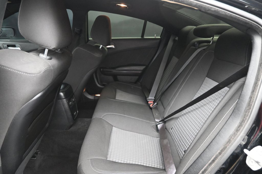 Used 2022 Dodge Charger R/T w/ Blacktop Package RWD image 18