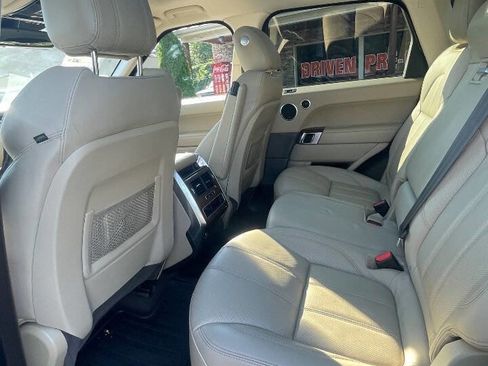 Used 2014 Land Rover Range Rover Sport HSE image 14