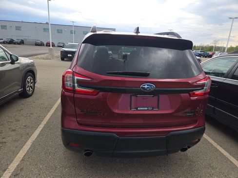 Used 2023 Subaru Ascent Onyx Edition image 5