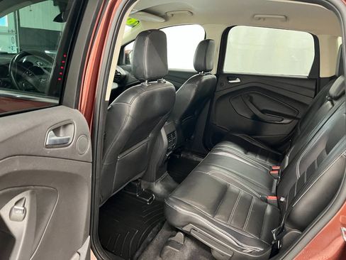 Used 2018 Ford Escape Titanium AWD/4WD image 9