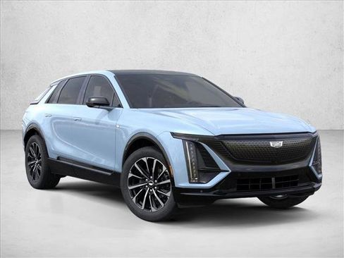 New 2026 Cadillac Lyriq Sport image 7