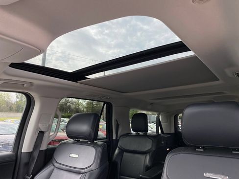Used 2025 Ford Expedition Max Platinum AWD/4WD image 29