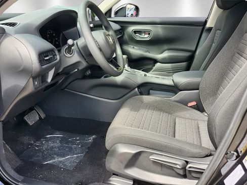 New 2026 Honda HR-V LX image 8