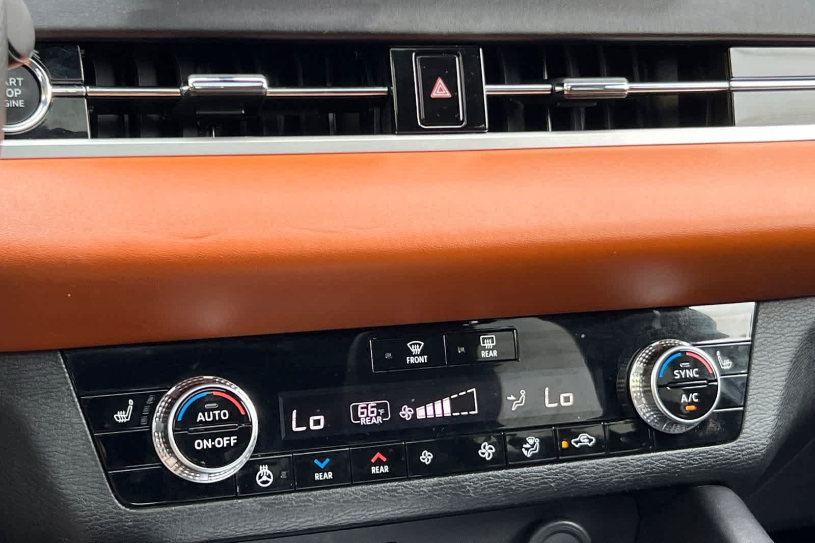 Used 2024 Mitsubishi Outlander SEL FWD image 25