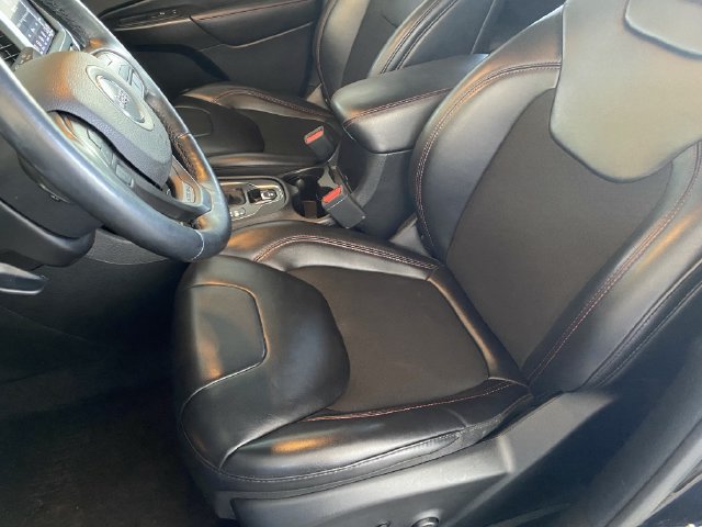 Used 2019 Jeep Cherokee Trailhawk w/ Cold Weather Group AWD/4WD image 17