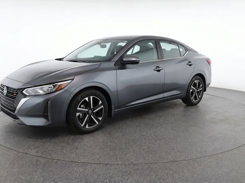 Used 2025 Nissan Sentra SV FWD image 3