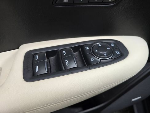 Used 2021 Cadillac XT5 Sportv w/ LPO, Floor Liner Package image 34