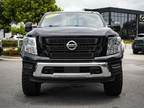 Used 2021 Nissan Titan SV w/ SV Convenience Package AWD/4WD image 3