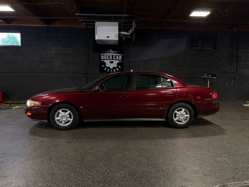 Used 2001 Buick Le Sabre Limited FWD image 2