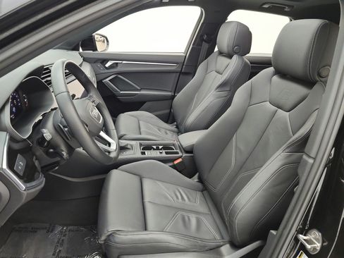 Used 2023 Audi Q3 2.0T Premium w/ Black Optic Sport Package AWD/4WD image 15