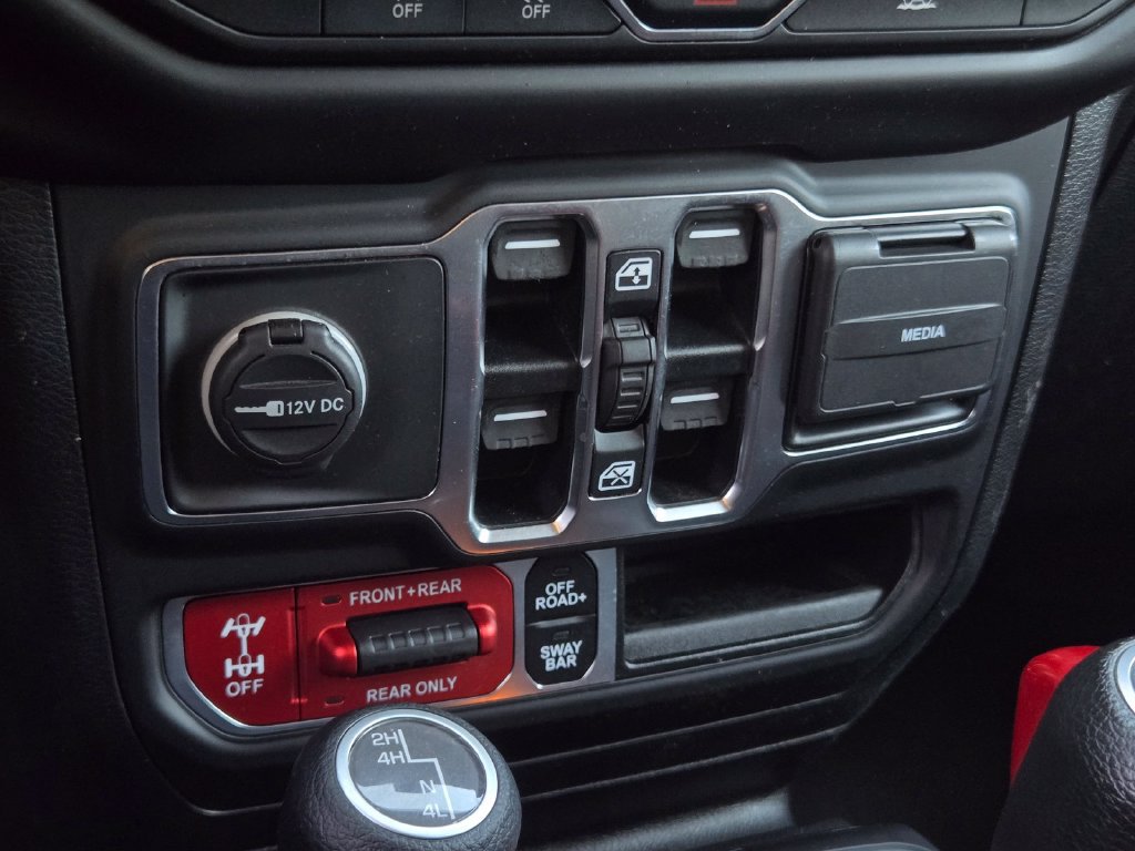 Used 2021 Jeep Wrangler Unlimited Rubicon AWD/4WD image 24