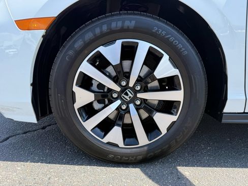 Used 2025 Honda Odyssey EX-L image 11