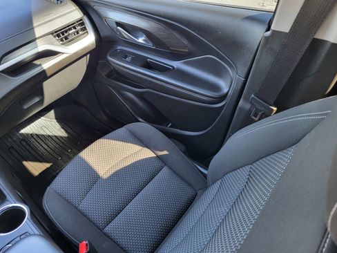 Used 2023 GMC Terrain SLE w/ Driver Convenience Package image 16