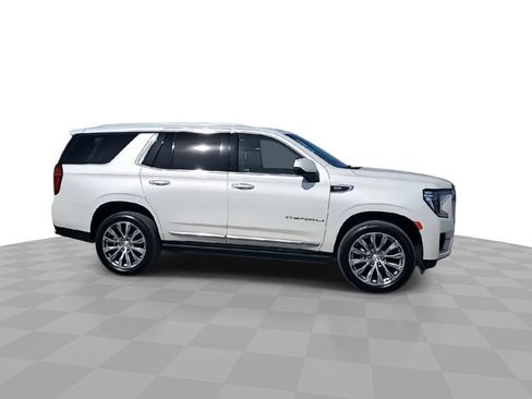 Used 2021 GMC Yukon Denali w/ Denali Premium Package image 9