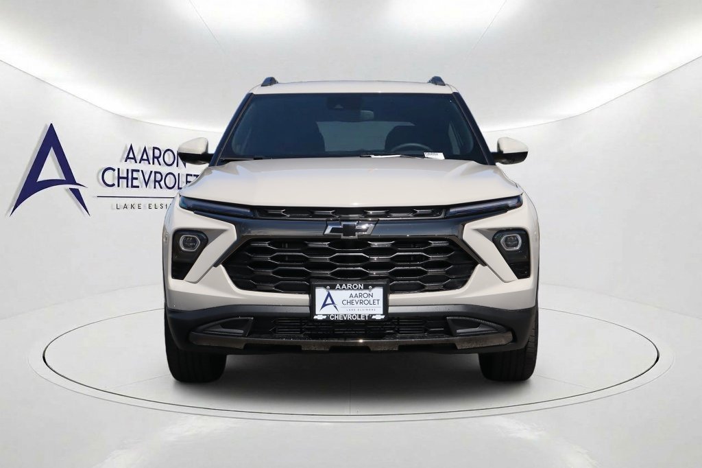 New 2026 Chevrolet TrailBlazer ACTIV w/ Driver Confidence Package FWD image 2
