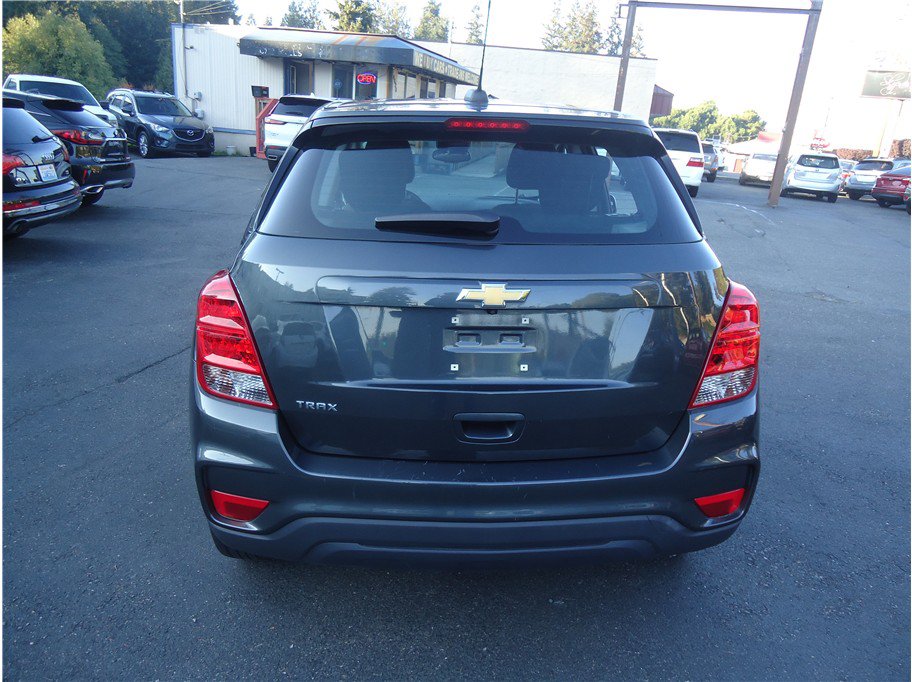 Used 2020 Chevrolet Trax LS FWD image 7
