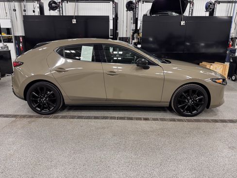 Used 2024 MAZDA MAZDA3 s image 2