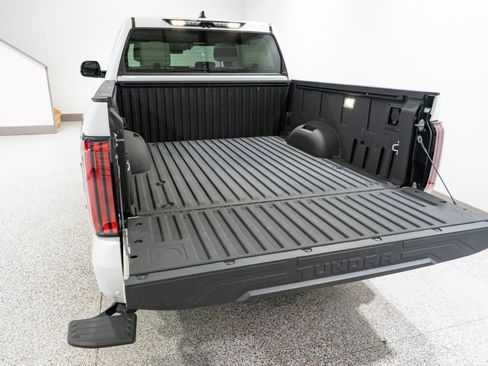 Used 2023 Toyota Tundra Capstone AWD/4WD image 11