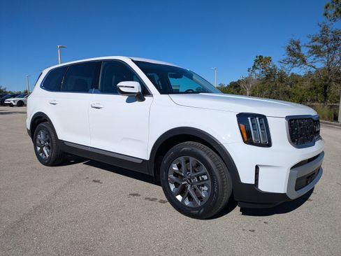 New 2025 Kia Telluride LX image 2
