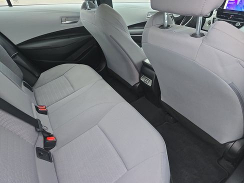 Used 2024 Toyota Corolla SE image 11