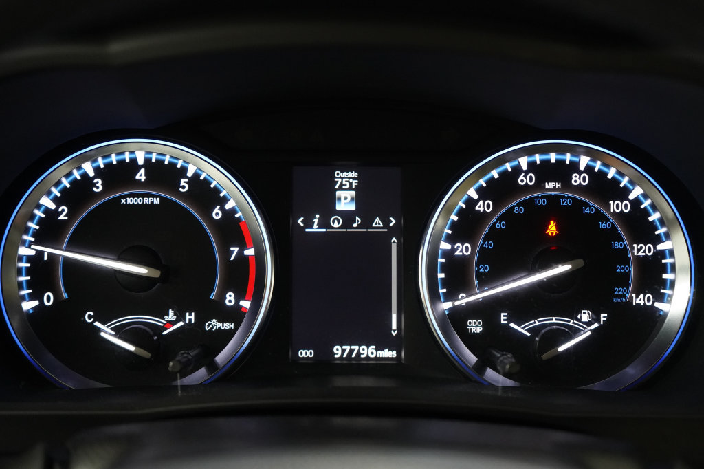 Used 2014 Toyota Highlander XLE AWD/4WD image 18