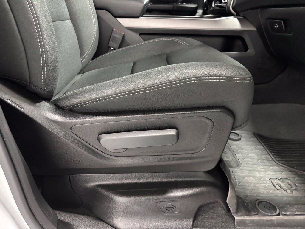 Used 2022 RAM 1500 Big Horn AWD/4WD image 56