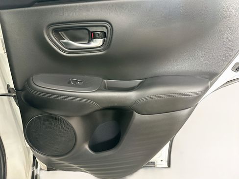 Used 2026 Honda HR-V LX image 27