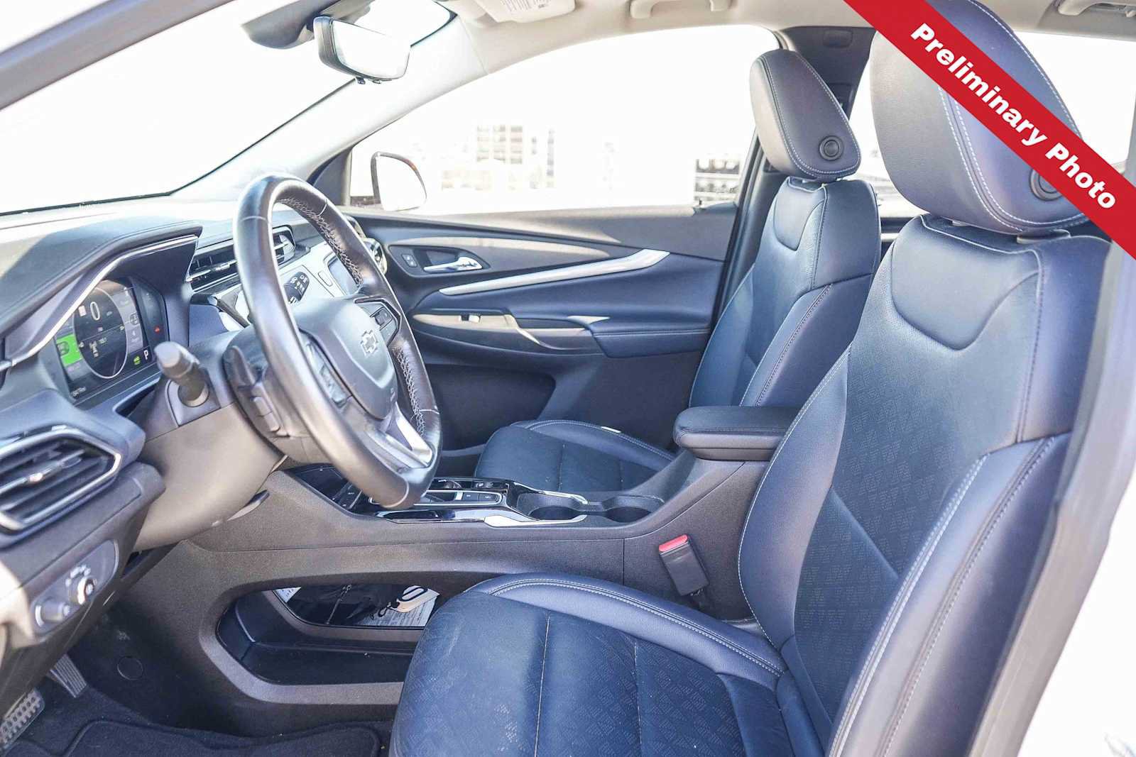 Used 2022 Chevrolet Bolt EUV Premier w/ Sun & Sound Package FWD image 13