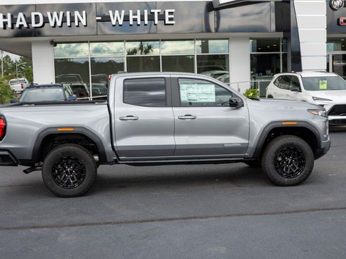 New 2026 GMC Canyon Elevation w/ Convenience Package image 2