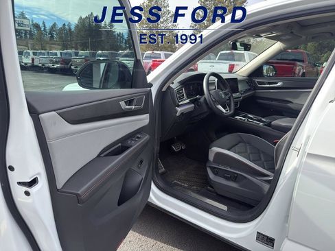 Used 2024 Volkswagen Atlas Peak Edition SEL image 14