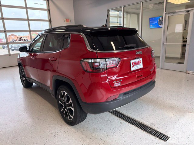 Used 2023 Jeep Compass Limited w/ Sun and Sound Group AWD/4WD image 5
