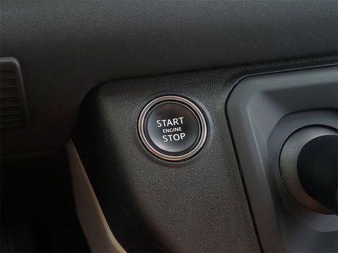 Used 2023 Land Rover Defender 110 S image 19