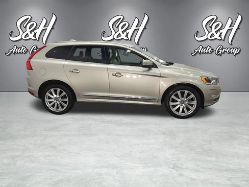Used 2017 Volvo XC60 T5 Inscription w/ Preferred Option Package image 16