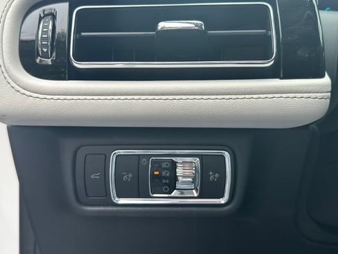 New 2026 Lincoln Aviator 2WD image 24