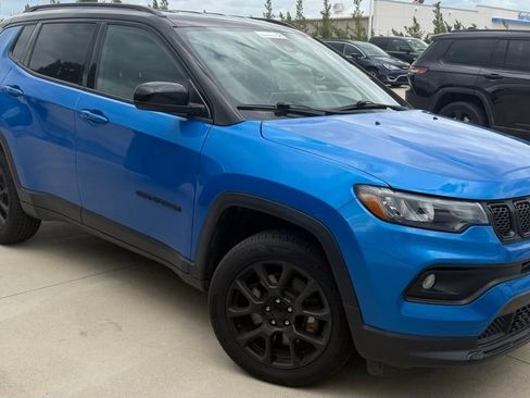 Certified 2023 Jeep Compass Latitude AWD/4WD image 7