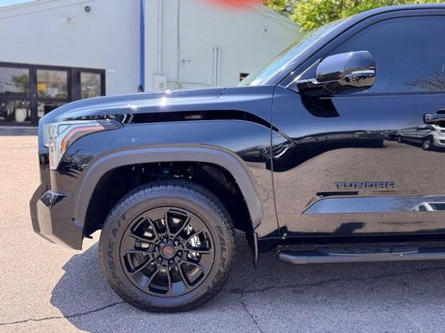 Used 2024 Toyota Tundra Limited AWD/4WD image 10