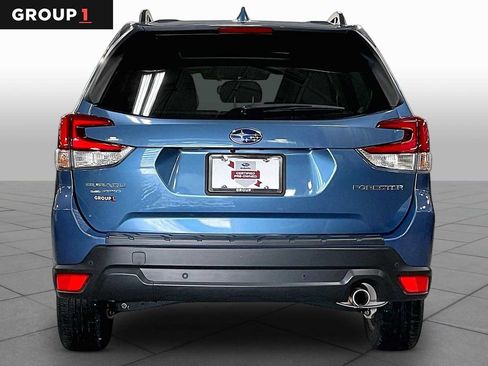 Used 2023 Subaru Forester Limited AWD/4WD image 5