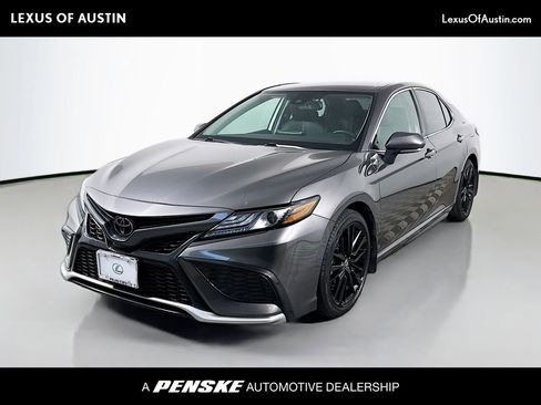 Used 2021 Toyota Camry XSE image 1