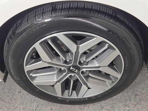 Used 2020 Kia Optima EX image 13