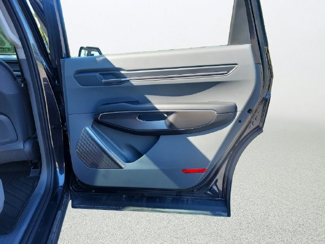 Certified 2026 Kia EV9 Wind AWD/4WD image 28