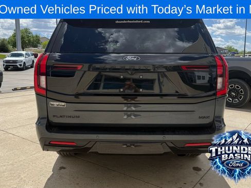 Used 2025 Ford Expedition Max Platinum w/ Stealth Performance Package AWD/4WD image 4
