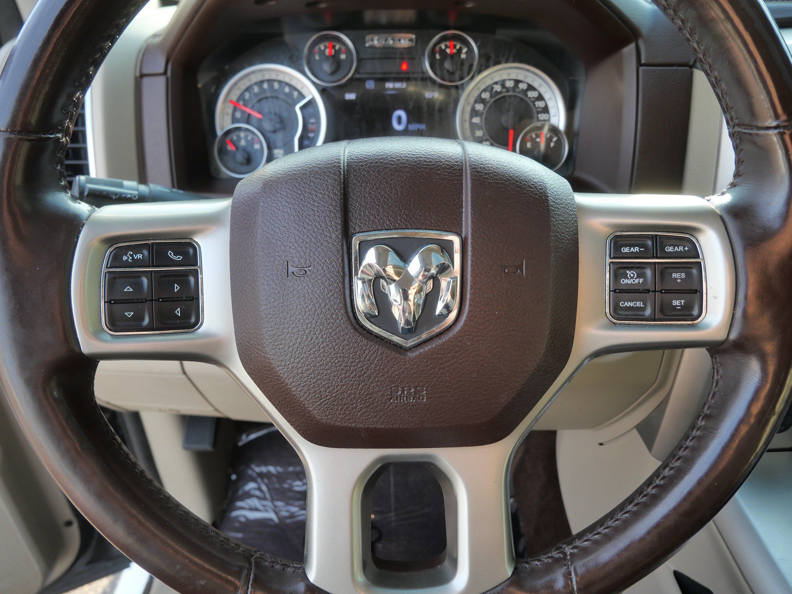 Used 2017 RAM 1500 Laramie w/ Convenience Group AWD/4WD image 25