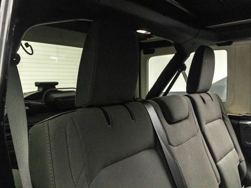 Used 2021 Jeep Wrangler Unlimited Willys image 37