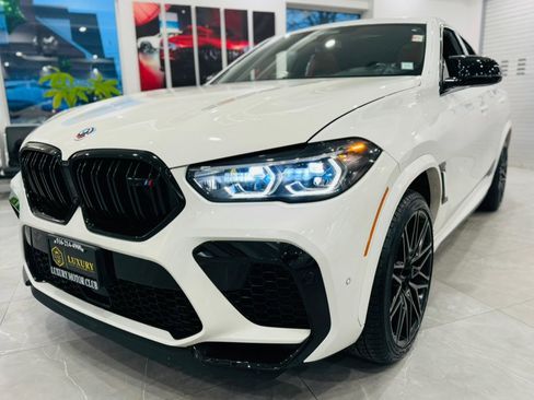 Used 2022 BMW X6 M Sports Activity Coupe w/ Competition Package image 4