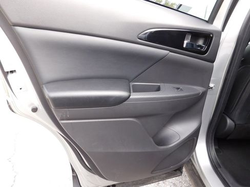 Used 2024 Mitsubishi Eclipse Cross SE image 9